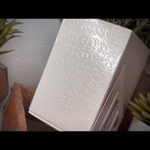 Glossier lip stick + boy brow bundle!❤️